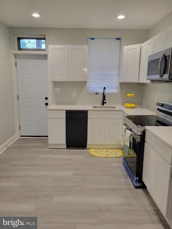 2745 W Mosher Street - Photo 12