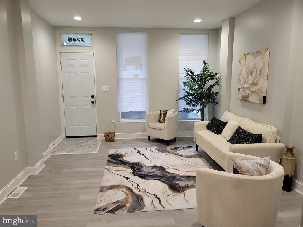 2745 W Mosher Street - Photo 5
