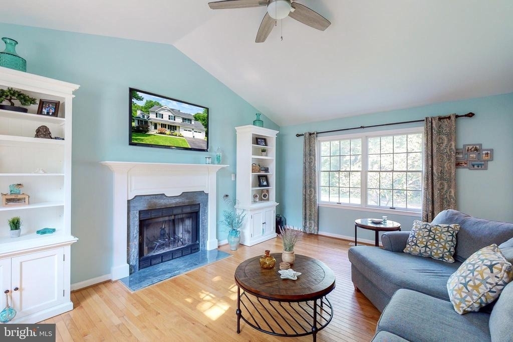 5630 Buccaneer Court - Photo 9