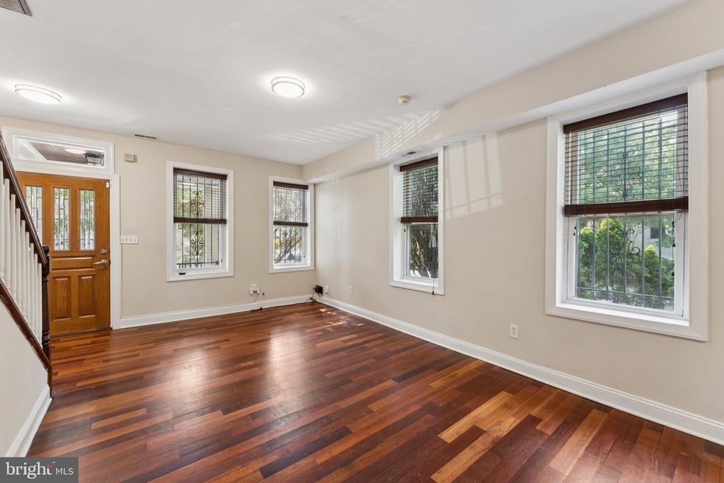 2911 Sherman Avenue Nw - Photo 8