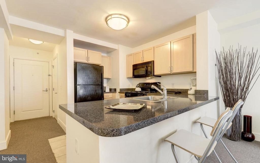 800 4th Street Sw - Photo 0