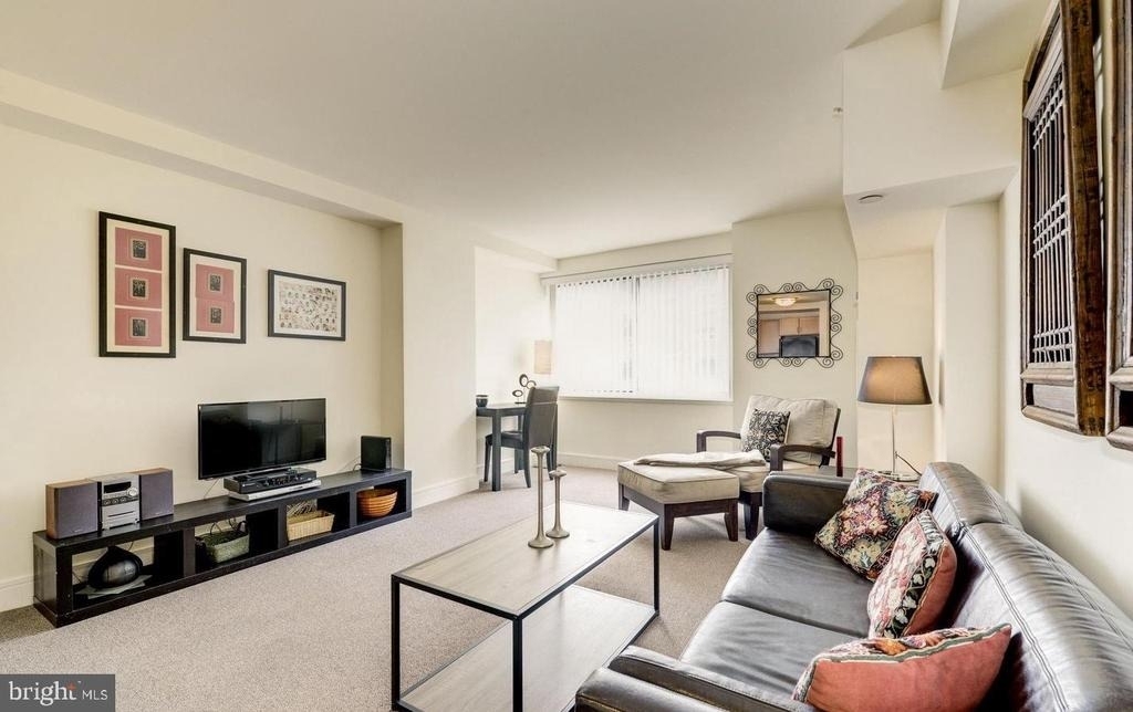 800 4th Street Sw - Photo 3
