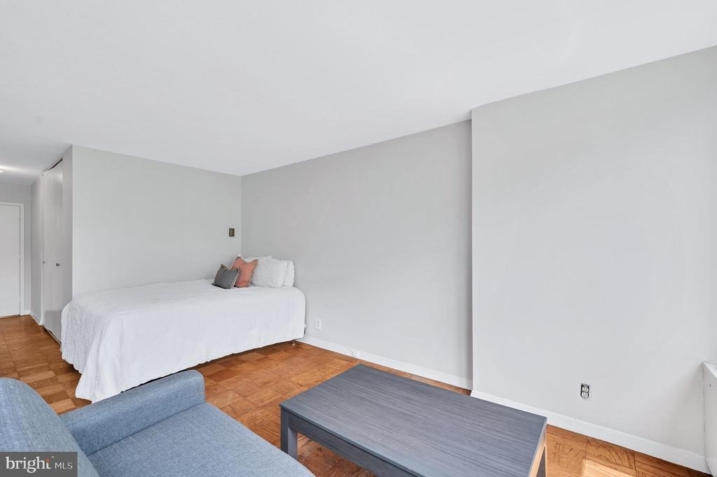 2201 L Street Nw - Photo 13