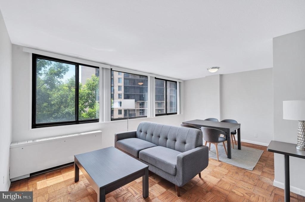 2201 L Street Nw - Photo 2