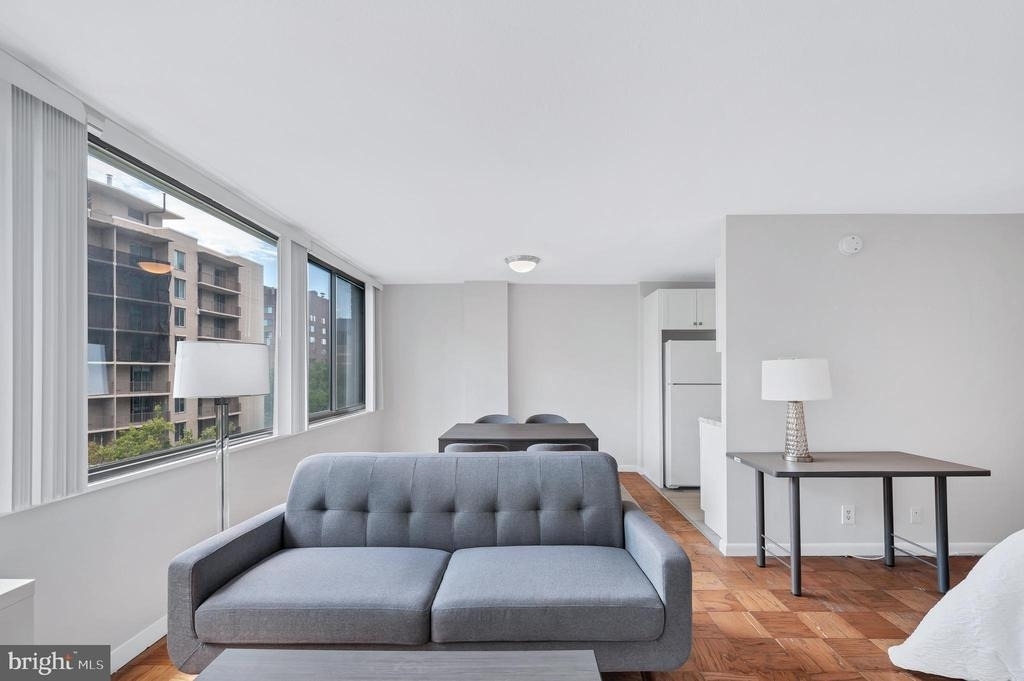 2201 L Street Nw - Photo 3