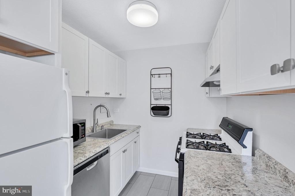 2201 L Street Nw - Photo 7