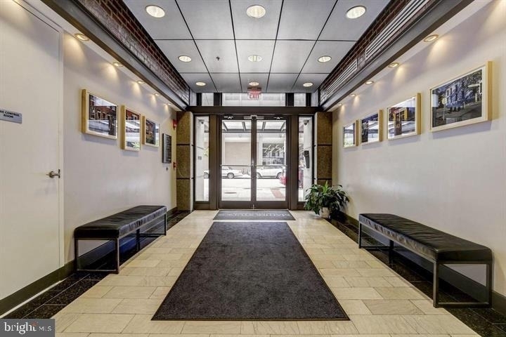 916 G Street Nw - Photo 1