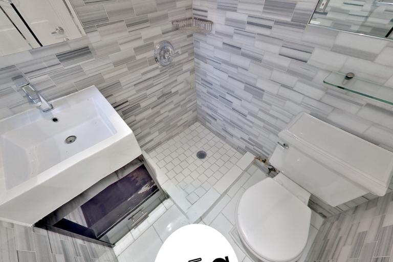 Copy of 115 Mulberry Street, Unit 4r - Photo 2
