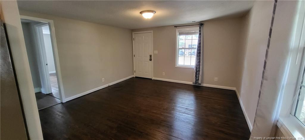 902 E 13th Street - Photo 2