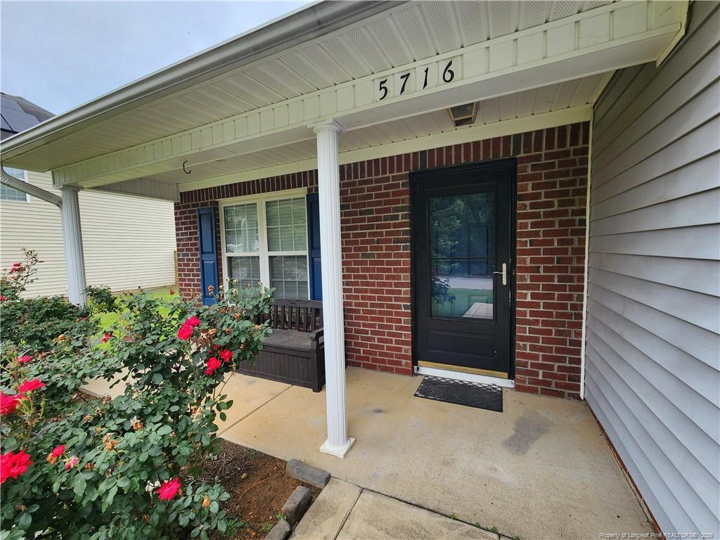 5716 Scarecrow Court - Photo 2