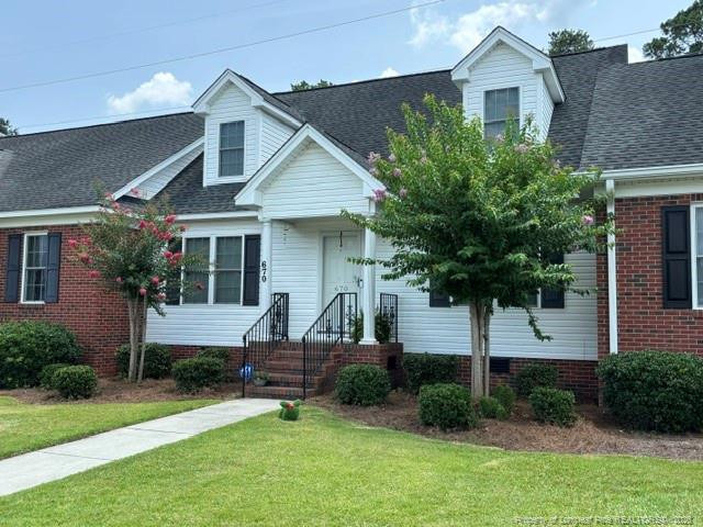 670 Amberdale West Circle - Photo 0
