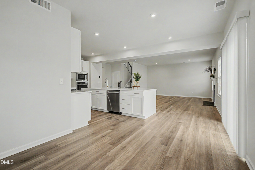 1621 Crimson Leaf - Photo 16