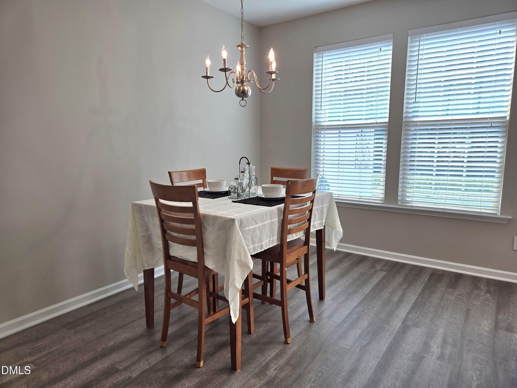 72 E Grove Point Drive - Photo 4