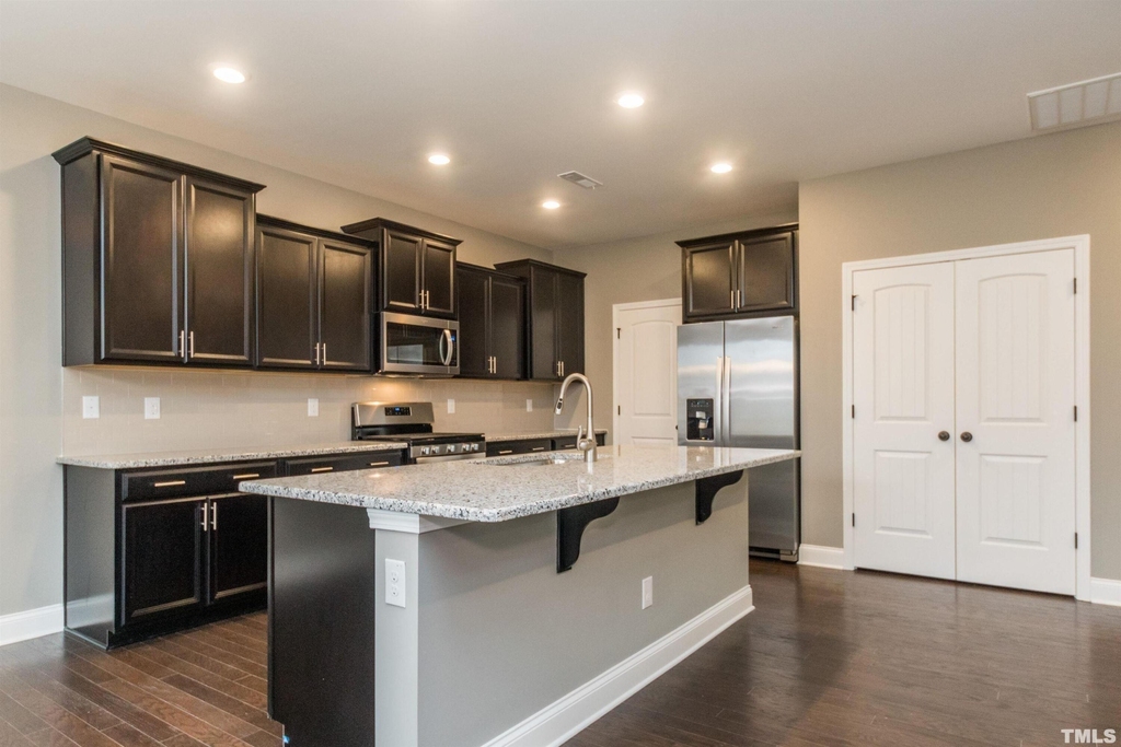 4072 Reunion Creek Parkway - Photo 7