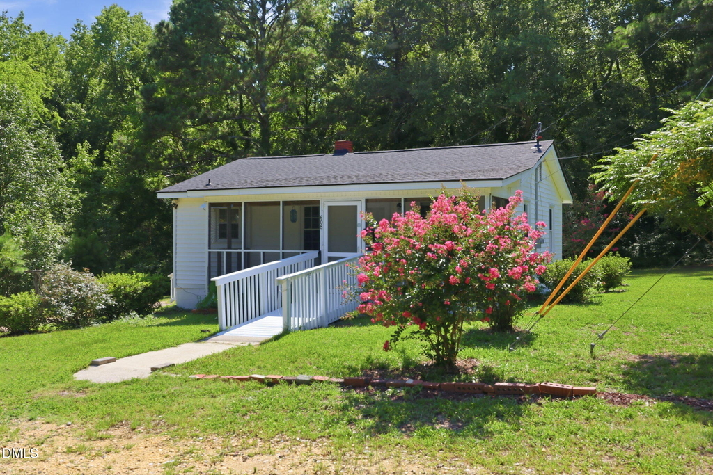 608 N 16th Street - Photo 0
