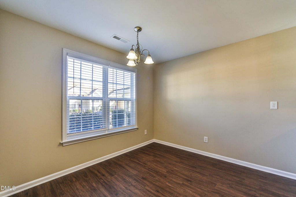 304 Whitehall Court - Photo 9