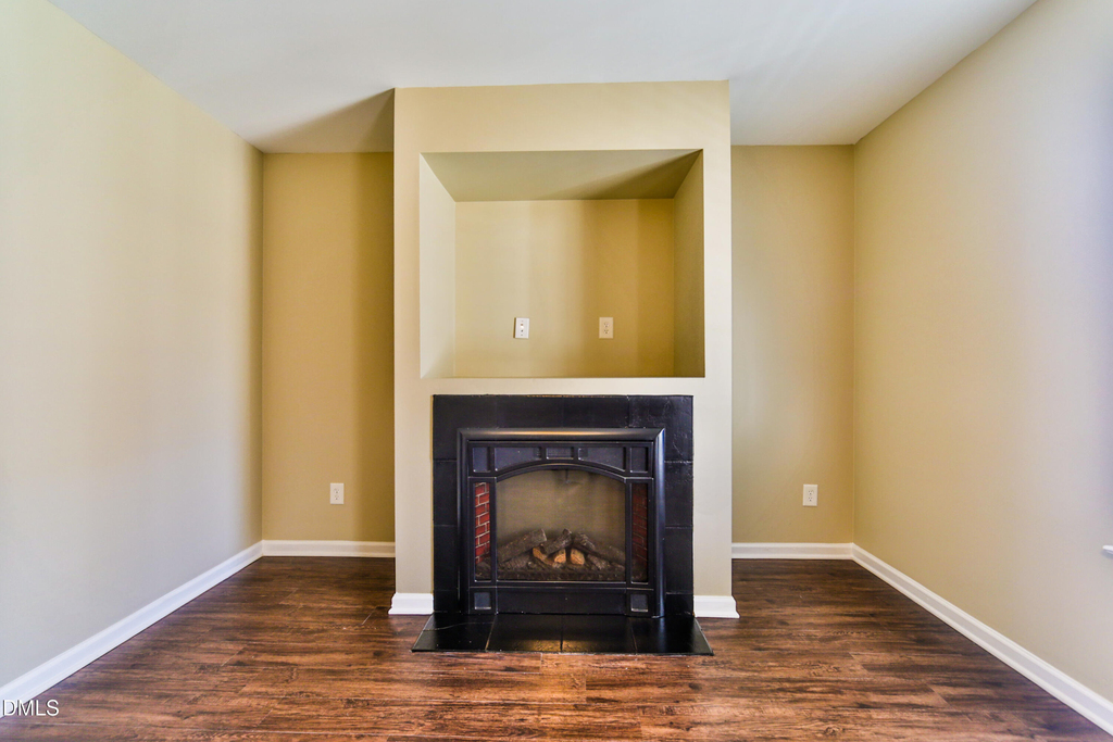304 Whitehall Court - Photo 14