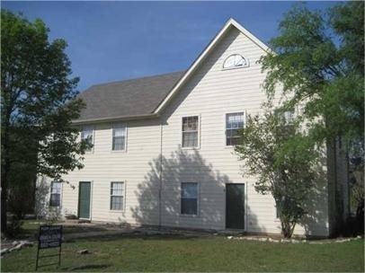 3003 Whisper Oaks Ln - Photo 1