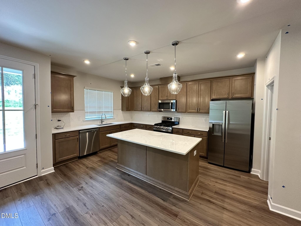 202 Solaire Alley - Photo 11