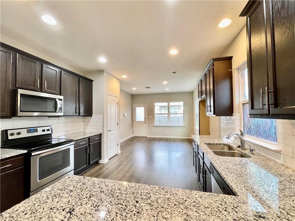 710 Coconut Grove St - Photo 10