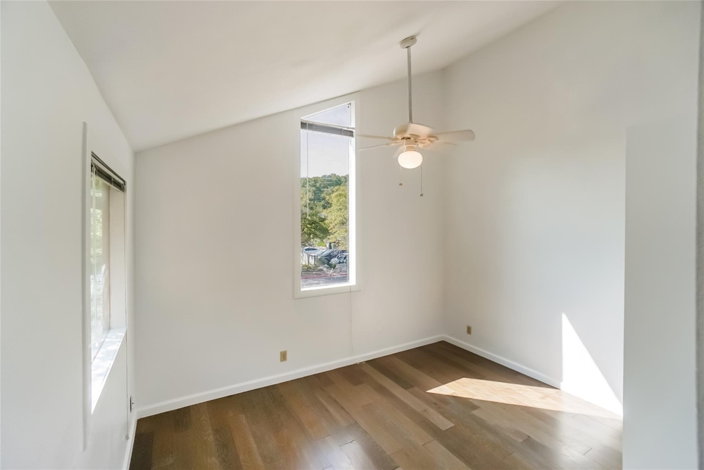 1122 Hollow Creek Dr - Photo 17