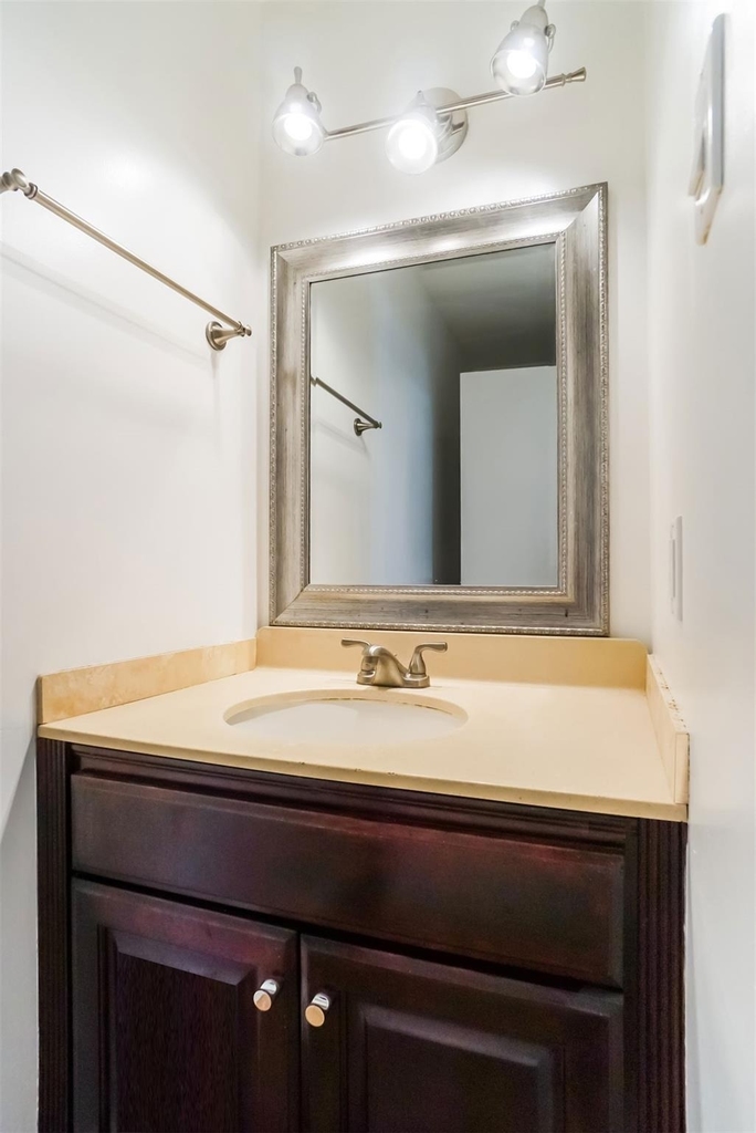 1122 Hollow Creek Dr - Photo 12