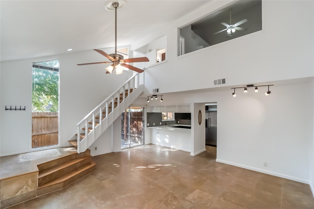 1122 Hollow Creek Dr - Photo 9