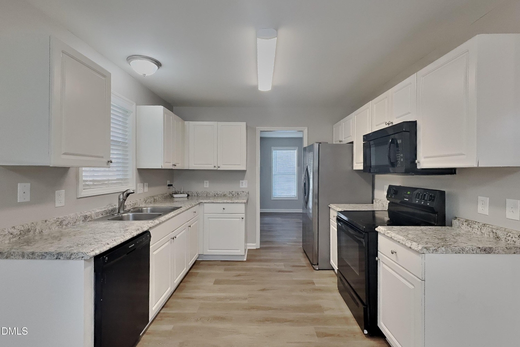 4425 Windstorm Way - Photo 4