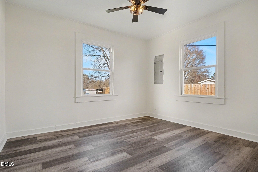 1101 E Mason Street - Photo 6