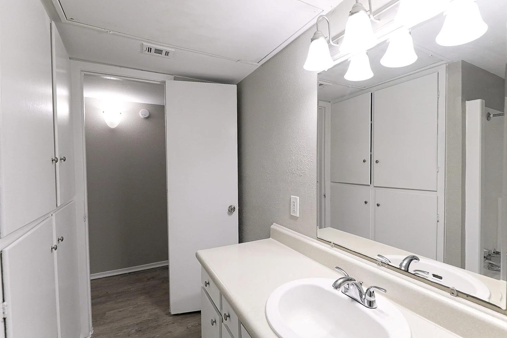 8100 N Mopac Expy - Photo 11
