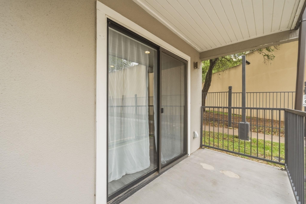 935 La Posada Dr - Photo 22