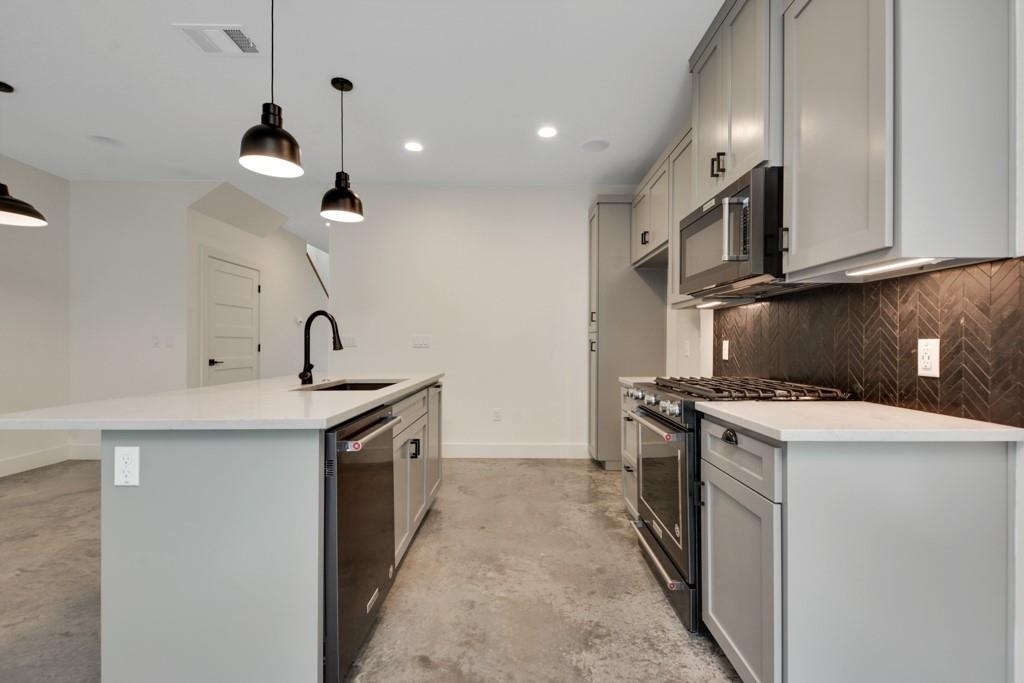 400 W Monroe St - Photo 3
