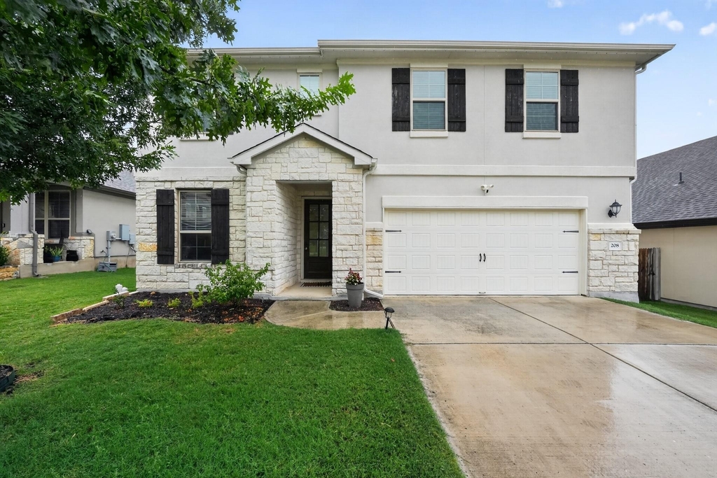 208 Windom Way - Photo 0