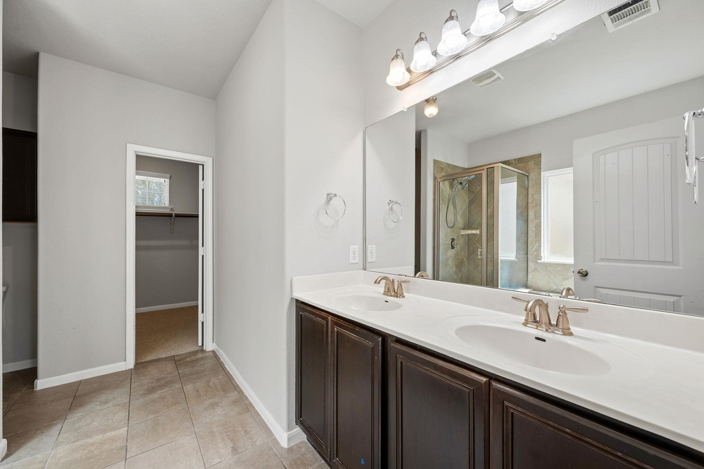 1613 Corn Hill Ln - Photo 15