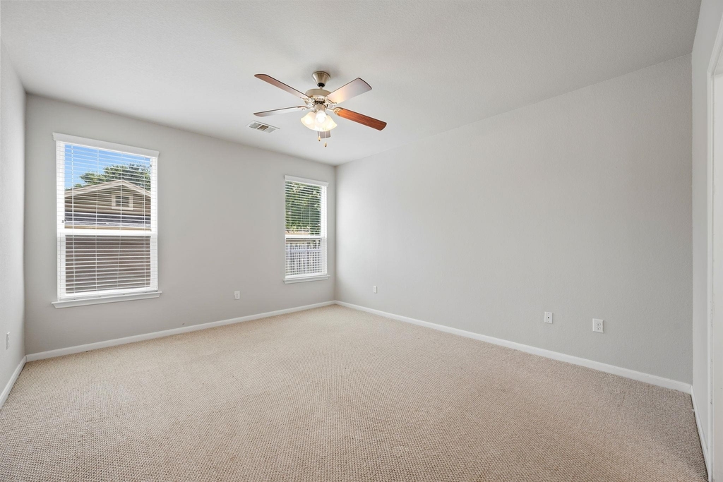 1613 Corn Hill Ln - Photo 13