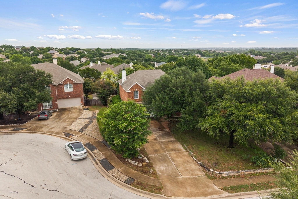 1006 Shadow Valley Cv - Photo 33