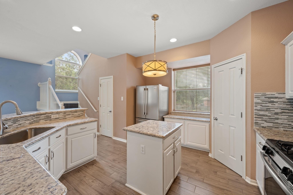 1006 Shadow Valley Cv - Photo 6