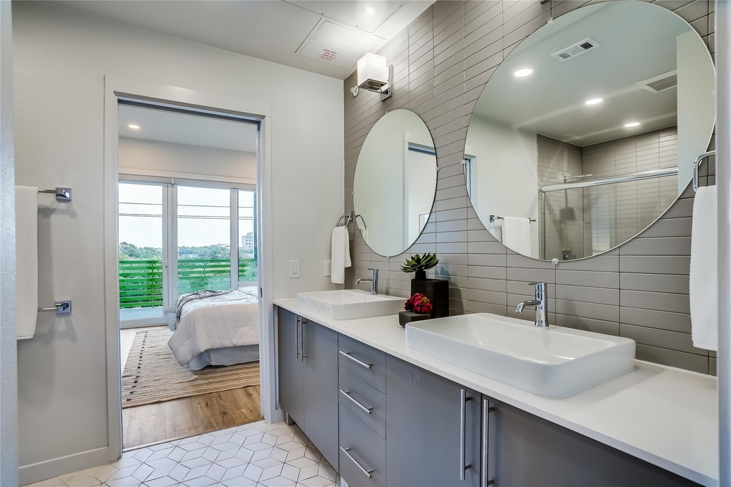 4004 Banister Ln - Photo 16