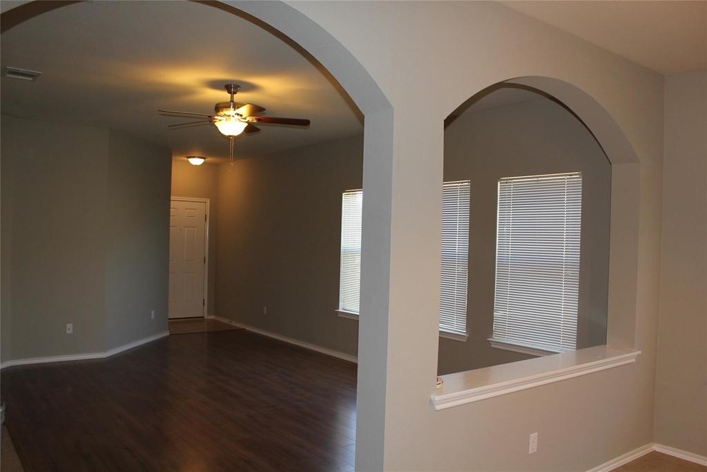 208 Firwood - Photo 5