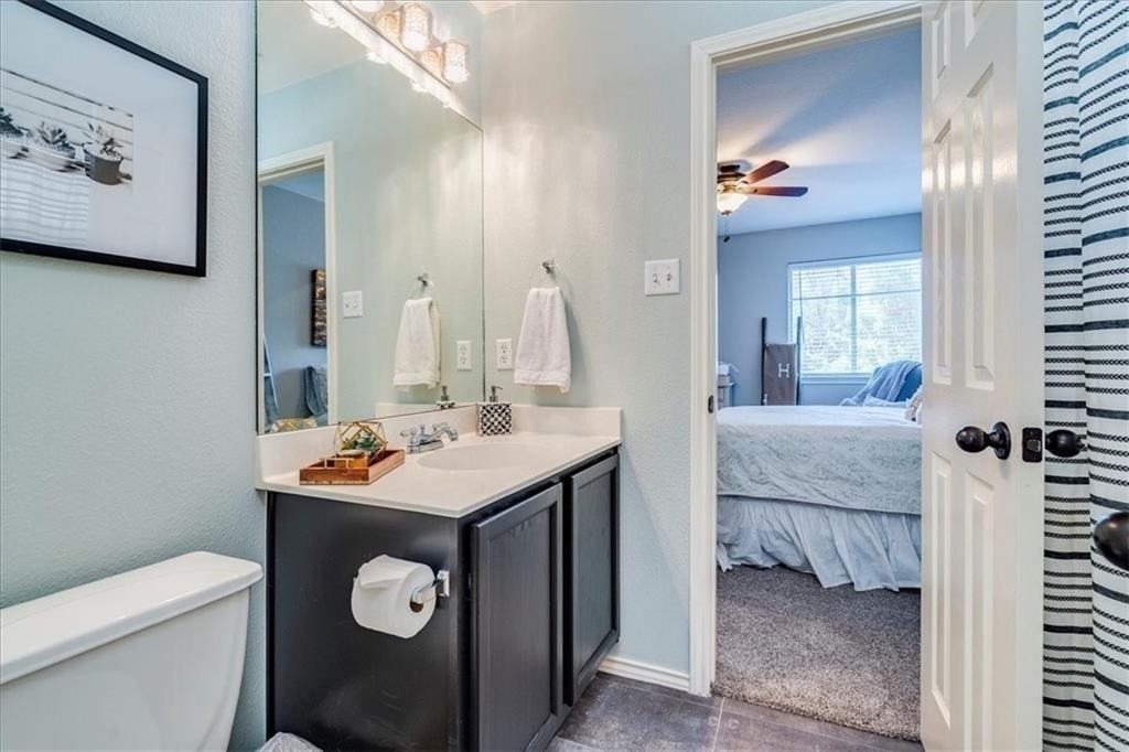 1202 Cardigan St - Photo 13