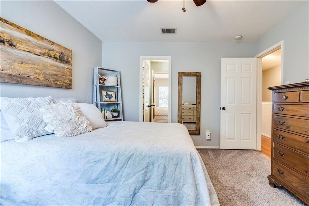 1202 Cardigan St - Photo 12