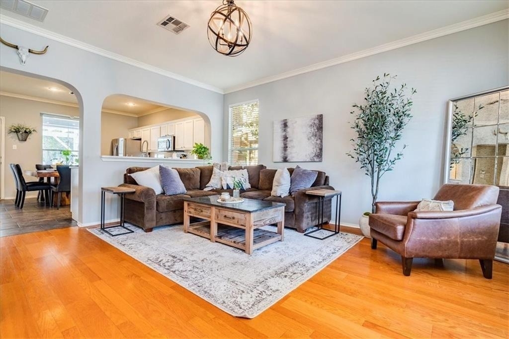 1202 Cardigan St - Photo 1
