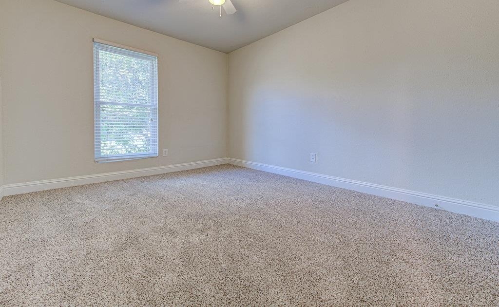 1711 Cricket Hollow Dr - Photo 7