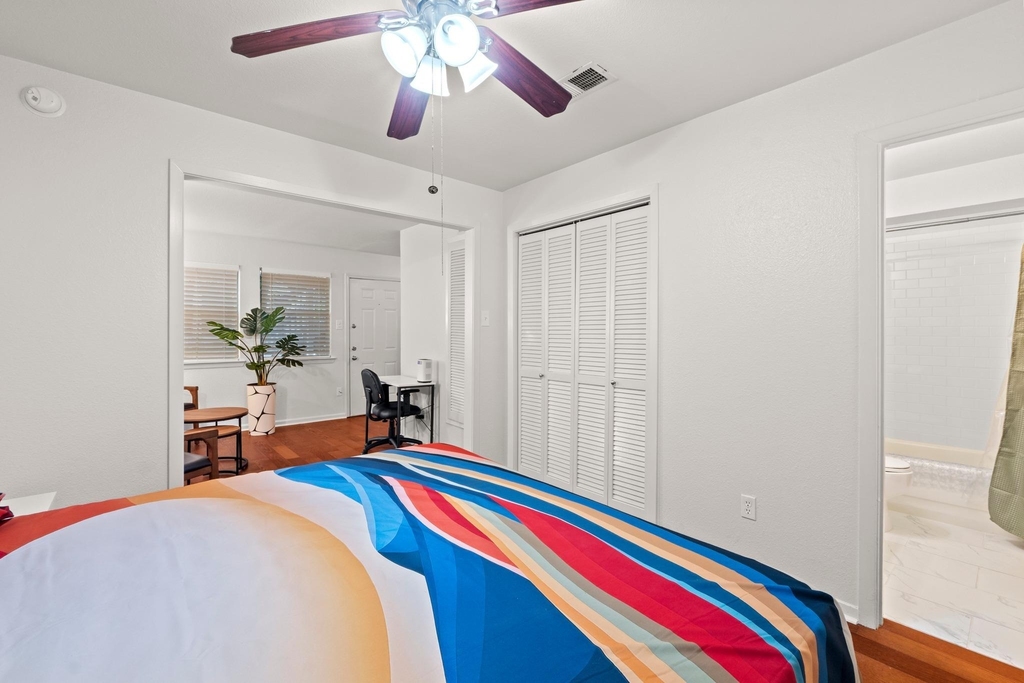 1110 W 22nd St - Photo 19