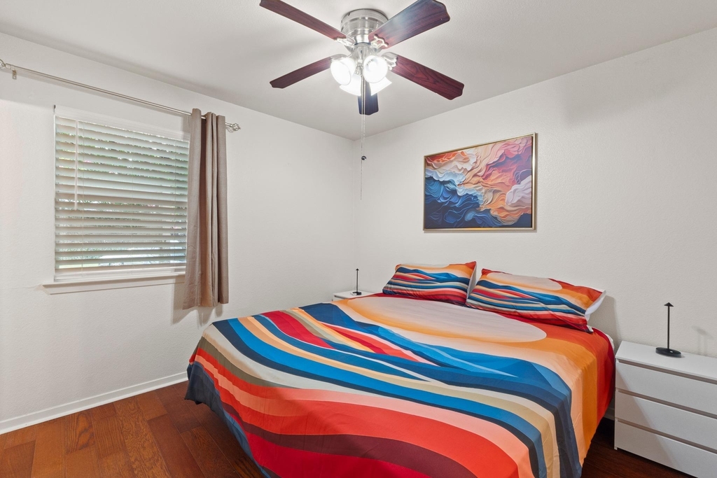 1110 W 22nd St - Photo 17