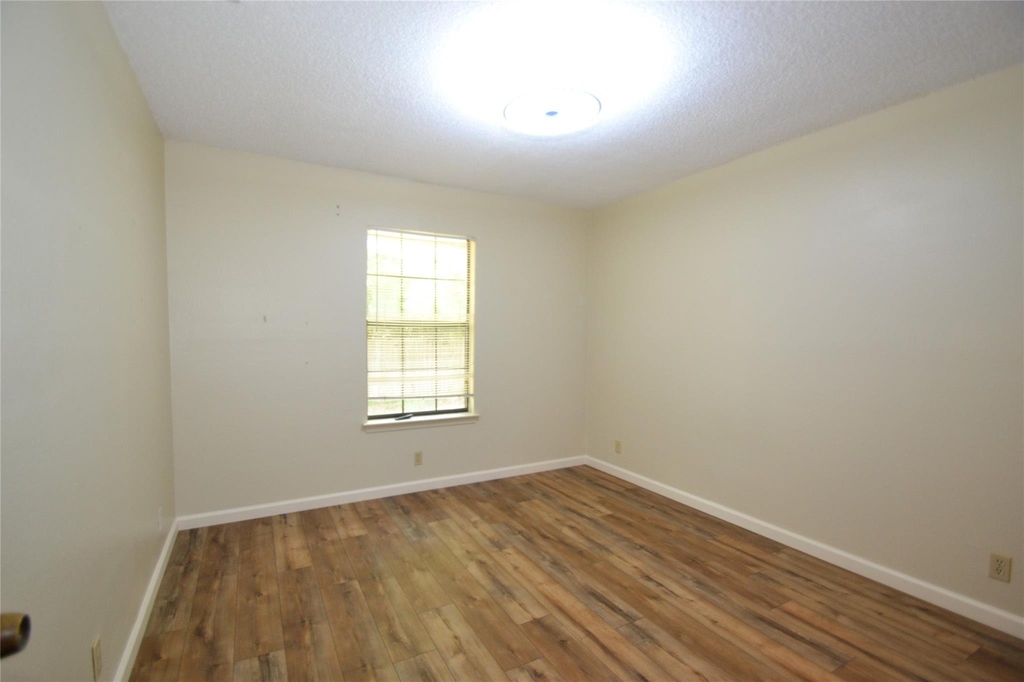 8833 Tallwood Dr - Photo 21