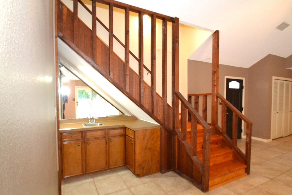8833 Tallwood Dr - Photo 11