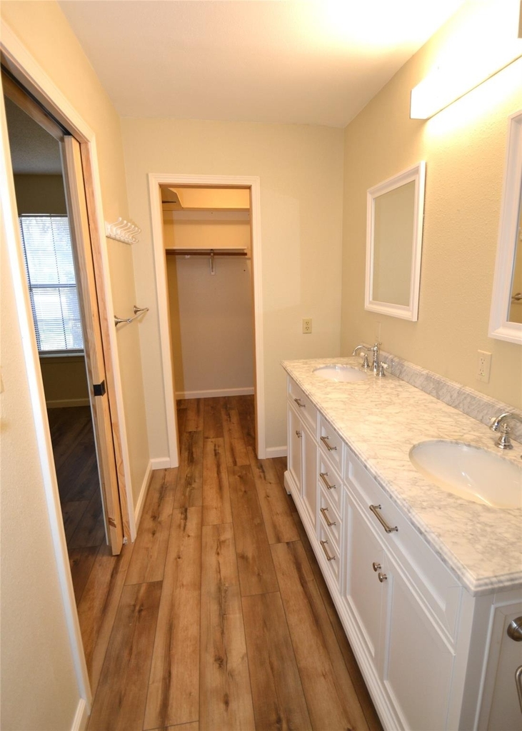 8833 Tallwood Dr - Photo 15