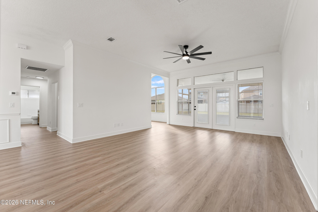 15738 Northside Drive E - Photo 9
