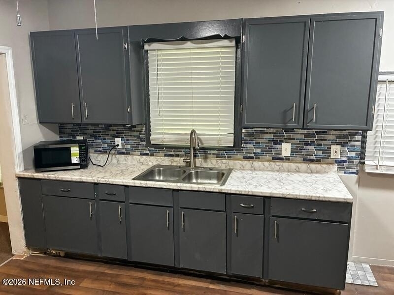 537 Alder Street - Photo 3